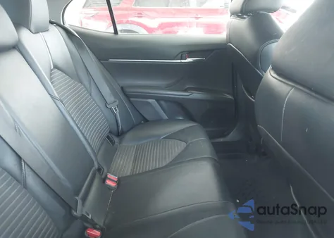 2021 Toyota Camry Se z USA, uszkodzony, nr VIN 4T1G11AK2MU582906